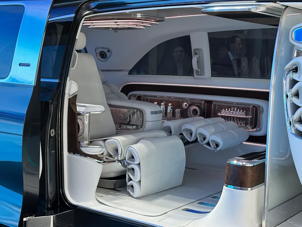 Официальное изображение электрического Mercedes-Benz GLC EV