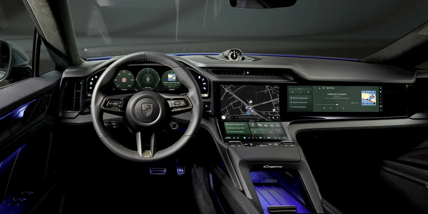 Интерьер Porsche Cayenne EV с OLED-дисплеями и новыми элементами управления