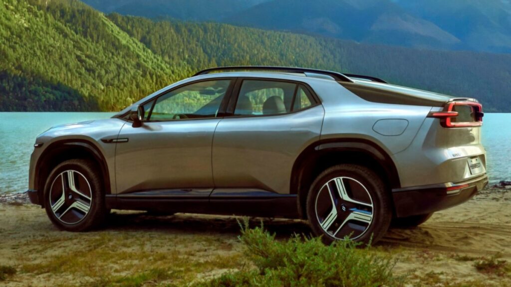 Электрический кроссовер Changan Deepal S07 для Европы