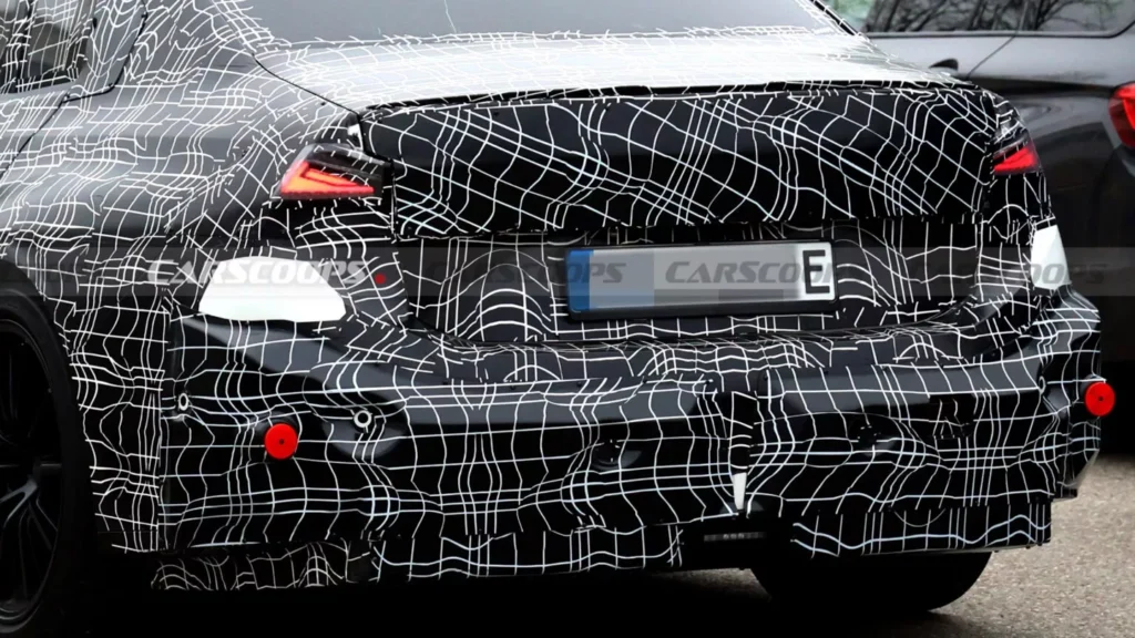 Электрический BMW M3 на дорожных тестах в камуфляже