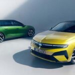 Обновлённый Opel Astra Electric с подсвеченным логотипом Opel Blitz