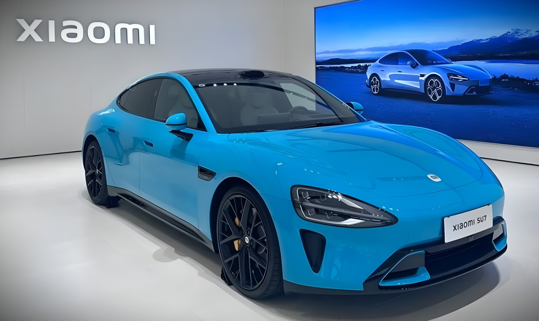 Электрический седан Xiaomi SU7 — внешний вид нового поколения модели.