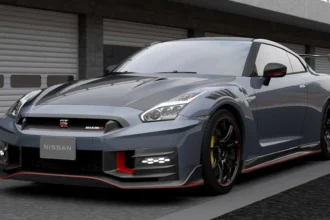 Nissan GT-R