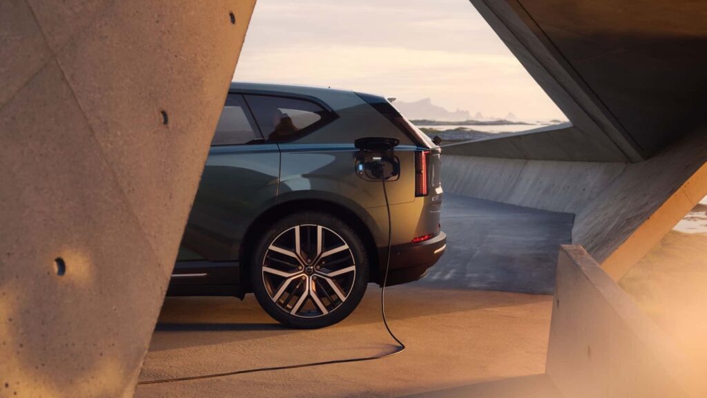 Volvo EX60 с встроенными камерами для анализа окружающей среды через Google Gemini AI