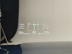 Салон гибридного кроссовера Xiaomi SkyNomad N70 с опущенным экраном